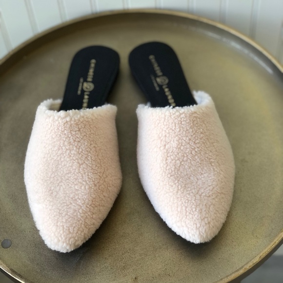CHINESE LAUNDRY | EASTON MULE IN NATURAL FAUX FUR | SZ: 7 | NWOT - Picture 2 of 8